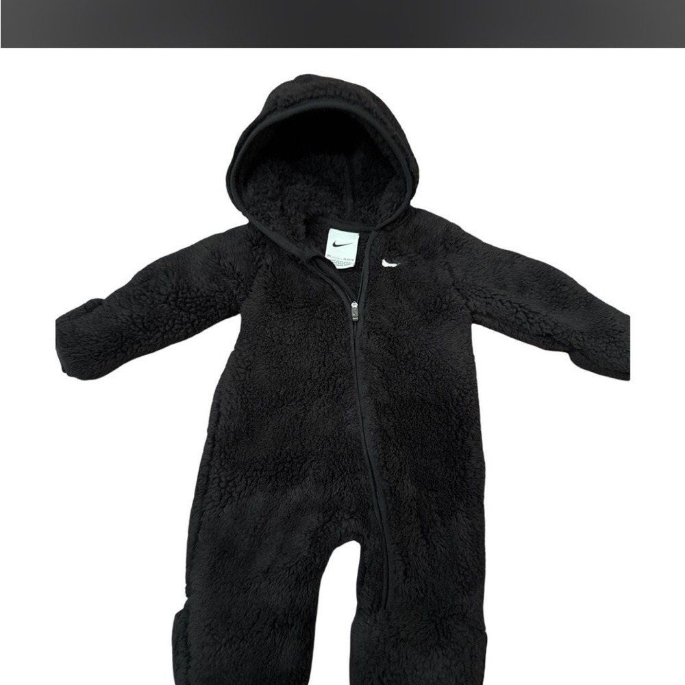 Nike coat - Picture 2 of 2